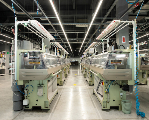 semay tekstil, triko örme, triko imalatı, triko imalatçısı, triko üretimi, türkiye trikocu, istanbul trikocu, türkiye triko fabrikası, triko dokuma, kazak triko imalatı, süveter triko imalatı, hırka triko imalatı, yelek triko imalatı, atkı triko imalatı, bere triko imalatı, gömlek triko imalatı, ceket triko imalatı, eldiven triko imalatı, bluz triko imalatı, çorap triko imalatı, iş elbisesi imalatı, askeri üniforma imalatı,